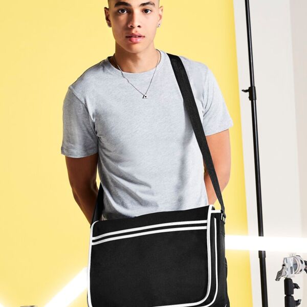 Retro Messenger Thumbnail